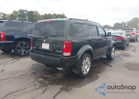 2010 Dodge Nitro Heat from USA, damaged, VIN 1D4PU4GK5AW161348